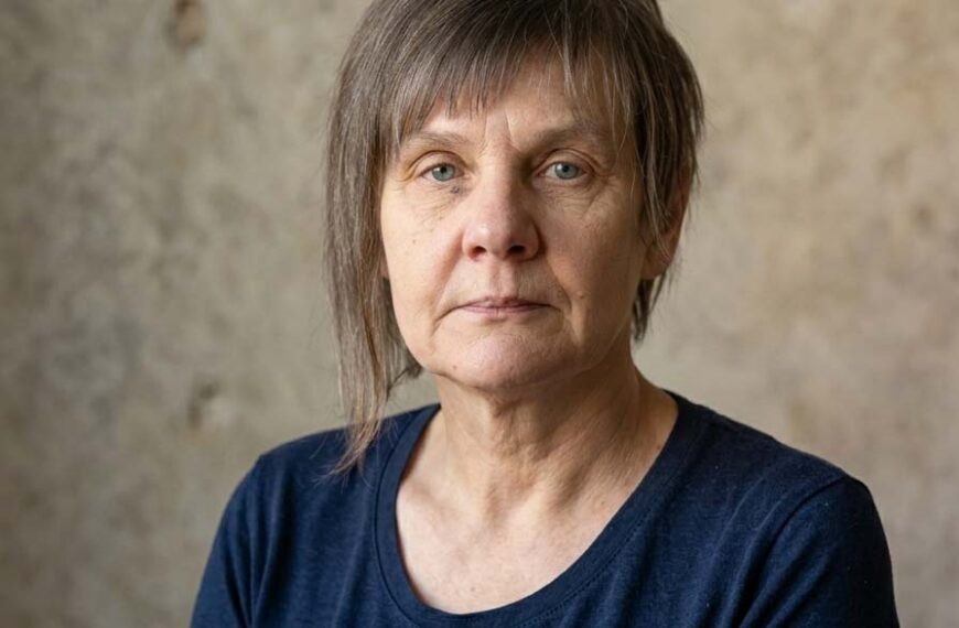 Ruti – Rõõmsameelne kodukäija